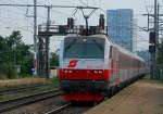 RCA 1014.011 mit EC 70  Antonin Dvorak  von Wien Sdbahnhof (Ost) nach Praha hl. n., fotografiert am 01.09.2008 in Wien Haidestrae.