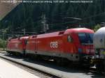 1116 225-9 (fhrend) und 1016 050-5 bei der Ausfahrt aus Langen am Arlberg in Richtung Innsbruck.