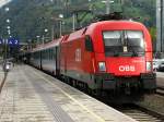 Die 1016 018 war heute fr den EC 569 von Bregenz nach Wien West eingeteilt. Foto zeigt den Zug in Dornbirn.

Lg
