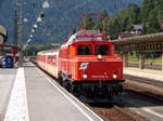 Die wunderschöne lienzer 1020er mit einem Sonderzug bei der Abfahrt von Bahnhof Mallnitz-Obervellach.