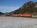 Noch ein kleiner Nachtrag vom 30.12.2012. Dieses Bild zeigt die RPS 1041.202 mit dem bis dato in Sigmundsherberg verbliebenen Dampfkran 9768.042 sowie dem  Europawaggon  50 81 28-30 304-9 und zwei weiteren Waggons als SLGAG 93045 auf dem Weg nach Lienz. Aufgenommen wurde dieser Zug in Mautern.