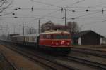 175 Jahre Eisenbahn in sterreich, zum Geburtstag der Nordbahn gabs nur einen SPROB 95978 mit 1042 023 von Wien Floridsdorf (F) nach Gnserndorf (Gae), hier zum sehen im Erffungsendbahnhof Deutsch-Wagram (Wg); am 23.11.2012