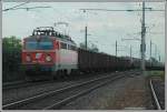 1042 001 am 9.6.2006 bei der Durchfahrt in Gramatneusiedl von Wien ZvB kommend nach Mrzzuschlag. (Dieses Bild war schon einmal hier, ich habe es aber gelscht, und neu berarbeitet, was ich noch mit einigen Bildern machen werde)