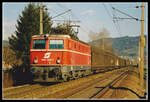 1044 05 mit Güterzug bei Bruck an der Mur am 19.11.1998.