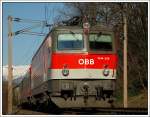 Erstens kommt es anders und zweitens als man denkt. Am EN 1236 „Allegro Rossini“( Roma Termini – Wien) htte am 30.3.2008 eine blutorange 1044 sein sollen. Naja, wie man sieht war das nicht der Fall. Hinzu kommt noch, dass der Zug am „falschen“ Gleis gekommen ist, daher nur diese Frontalaufnahme der 1044 078 zwischen Payerbach-Reichenau und  Schlglmhl.