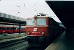 BB 1044 029 im Mai 1998 in Innsbruck Hbf.