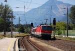 Kaum war die eine RoLa weg,kam auch schon die Nchste,diesmal aber in die Gegenrichtung
1044 111-3 zog ihre halb ausgelastete Fuhre nach Wrgl-Terminal,Brixlegg (sterreichurlaub 20.08.09)