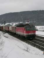 Schon damals an diesem 13.02.2010 eine Seltenheit eine 1044 der ÖBB unterwegs im Altmühltal kurz vor dem ehemaligen Bahnhof Obereichstätt. Seitdem habe ich auch keine mehr gesehen. Schon historisch, obwohl erst ein paar Jahre her.