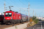 1116 160 schiebt den railjet 656 von Graz nach Wien Flughafen. Mannswörth, am 15.10.2017.