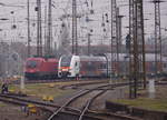 ÖBB 1116 128 und RRX 462 105 am 16.12.2017 in Leipzig Hbf.