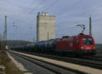 Der Taurus (1116 274) der ÖBB zog seinen Güterzug am 3.2.20 um 12:26 Uhr durch Beimerstetten in Richtung Ulm