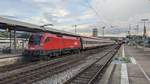 1116 119 hatte am 14.08.2020 den IC 2090 von München Hbf nach Stuttgart zu bringen. Hier sieht man den Zug im Stuttgarter Hbf.