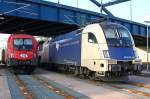 Die ES 64 U2-066 und 1116 233-6 abgestellt im Gterbahnhof Hamburg Altenwerder, am 29,06,09