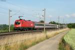 1116 051 und am Zugende 1116 028 mit dem EC 112 Klagenfurt-Frankfurt (Main) bei Pulverdingen. Aufgenommen am 02.07.2013.