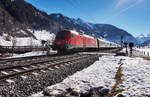 1116 129-8 fährt mit dem EC 112 (Zagreb Glavni kol. - / Klagenfurt Hbf - Frankfurt (Main) Hbf) kurz vor dem Bahnhof Dorfgastein vorüber.
Aufgenommen am 15.2.2017.