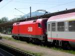 Eine Taurus Baureihe 1116 der BB steht zur Abfahrt bereit mit einem BB EC von Villach nach Salzburg ber die Tauernbahn. Am 12.04.07