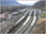 RJ160 mit 1116 214 durchfhrt Ziegelbrcke ohne Halt Richtung Zrich.