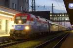 1116 108, EM-Taurus Kroatien, am OIC 691  Bildungsmessen.at , beim Halt in Wels Hbf.