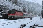 Ein kleiner Blick ins Archiv.
Im dichten Schneefall fährt am 27.11.2018 die 1144 282 mit dem EC151  Emona   von Wien Hbf nach Ljubljana bzw wegen Bauarbeiten nur bis Werndorf hier im Bahnhof Semmering.