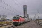 1144 120 erreicht mit ihrem REX 8 den Bahnhof Raasdorf im Dezember 2024