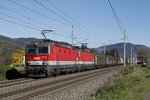1144.209 + 1144.126 mit Güterzug bei Niklasdorf am 31.10.2016.