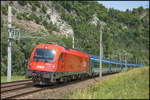 1216.227 zieht den CD Railjet in Richtung Graz. 
25.06.2020 bei Peggau Deutschfeistritz