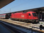 Venedig S. Lucia, 3.August 2017. ÖBB 1216-005-9  Hat einen EC aus Innsbruck gebracht.