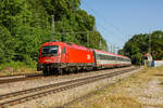 ÖBB 1216 013 mit EC in Aßling, Juni 2023.