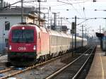 dieses Foto zeigt den EC 162  Transalpin  Wien West-Buchs SG am 8.1.2008 bei der Durchfahrt in Wien Htteldorf, Tfz ist 1216 233