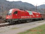 Seit einiger Zeit sind ein paar Fahrzeuge der Baureihe 1216 mit beiderseitigem Schriftzug und italienischer Flagge unterwegs. 1216 011-7 konnte am 29.3.2010 auf dem slowenischen Bahnhof Jesenice abgelichtet werden. Wenigstens ein kleines Trostpflaster fr alle Eisenbahnfreunde, die den legendren EM-Loks nachtrauern.