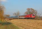 Die 1216 231-01 mit dem EC 77 (Antonin Dvorak) bei Sierndorf an der March am 04.02.2014.