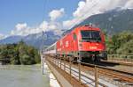 Der EC mit der Lok E 190 016 am 07.09.2015 auf der Innbrücke vor Brixlegg.