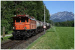 1245.525 rollt mit einem Kesselzug von Trofaiach talwärts.  
St.Peter Freienstein  6_6_2014