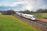 4011 091 als ICE 27 (Dortmund Hbf - Wien Hbf) bei Postbauer-Heng, 30.11.2019