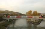 Rot/Graue 4020 als S45 auf der Donaukanalbrcke/Wien; 22.10.10 