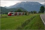 RB 5110 von Innsbruck nach Rosenheim fhrt bei Niederaudorf dem Ziel entgegen. (06.07.07)