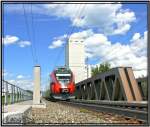 Triebwagen Talent 4024.039 berfhrt die neue Ingeringbrcke in Knittelfeld am 31.05.2007