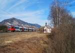 4024 070-7 als REX 5220 (Kufstein - Brennero/Brenner) bei Brixlegg, 22.02.2020.