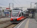 Graz. Am 02.10.2020 war ein Treibwagen der Reihe 4024 als Ersatz für einen Cityjet auf der S5, hier ist der Talent bei der Ausfahrt aus dem Hauptbahnhof in Fahrtrichtung Spielfeld-Straß zu sehen.