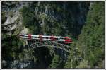 Genauso berhmt wie die Trisannabrcke ist die 66 Meter lange Brcke ber den Schlossbachgraben der Mittenwaldbahn (auch Karwendelbahn genant).