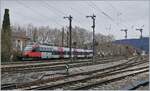 Der ÖBB ET 4024 056-6 ist bei Lindau Reutin auf dem Weg nach Lindau HBF.