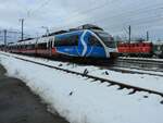 4024 015-1 (S-Bahn OÖ) erreicht als R5065 den nostalgischen Bhf. Timelkam; 231210