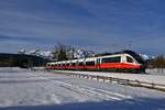 4024 001-1 als S 5454 (Innsbruck Hbf - Scharnitz) kurz vor Seefeld in Tirol, 27.12.2023.