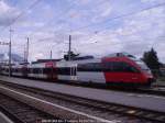 Ausfahrt des Regionalzuges in Form eines Talentes 4024 028 - 5 nach Feldkirch.