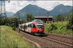 Der Innsbrucker 4024 138 erreicht als R 5116, von Telfs-Pfaffenhofen komment, den Haltepunkt Mnster-Wiesing.