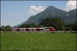 Talent als RB 5117, Rosenheim - Tefls-Pfaffenhofen, bei Niederaudorf unterwegs. (06.08.2009)