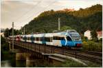 4024 120  S-Bahn Steiermark  auf der Fahrt als R 4488 von Mrzzuschlag nach Schladming.  
Mrzbrcke Kapfenberg 11.09.2010