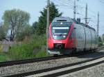 4024 (Talent) nach Bratislava kurz vor Bhf. BRUCK/Leitha (2006-04-24)