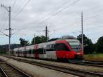 4042 053-3 hat als R3008 eine ltere Dame zum Bahnhof Redl-Zipf befrdert; 120718 