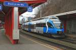 4024 120 steht am 28.03.2009 am Bahnsteig 6 in Bruck/Mur.